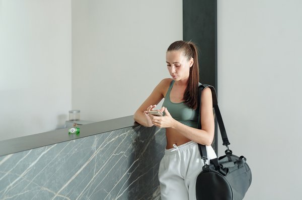 Find your perfect bag: karmen's fashion accessories await